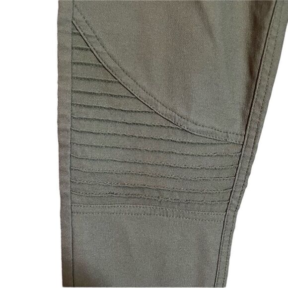 Prana green skinny pants.  Size 4 - Picture 8 of 11